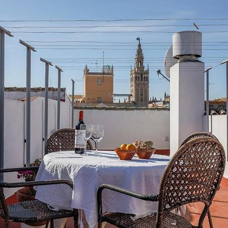 Apt. Casa Palacio Santa Cruz Cathedral Views - Sevilla Kültér fotó